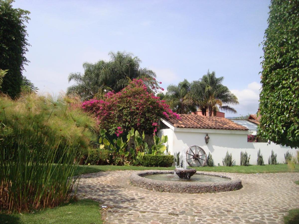 Las Cupulas Hotel & Restaurante Malinalco Exterior photo