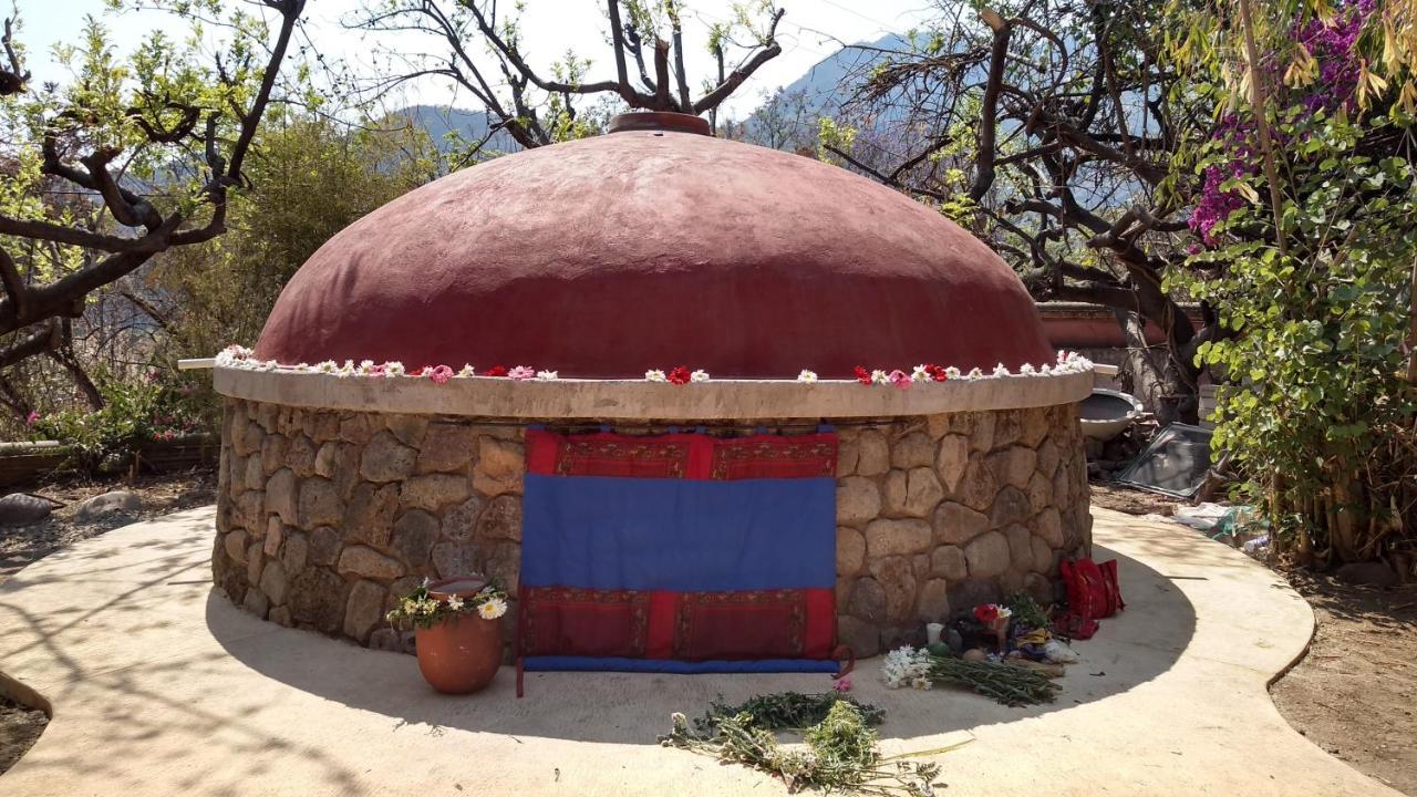 Las Cupulas Hotel & Restaurante Malinalco Exterior photo